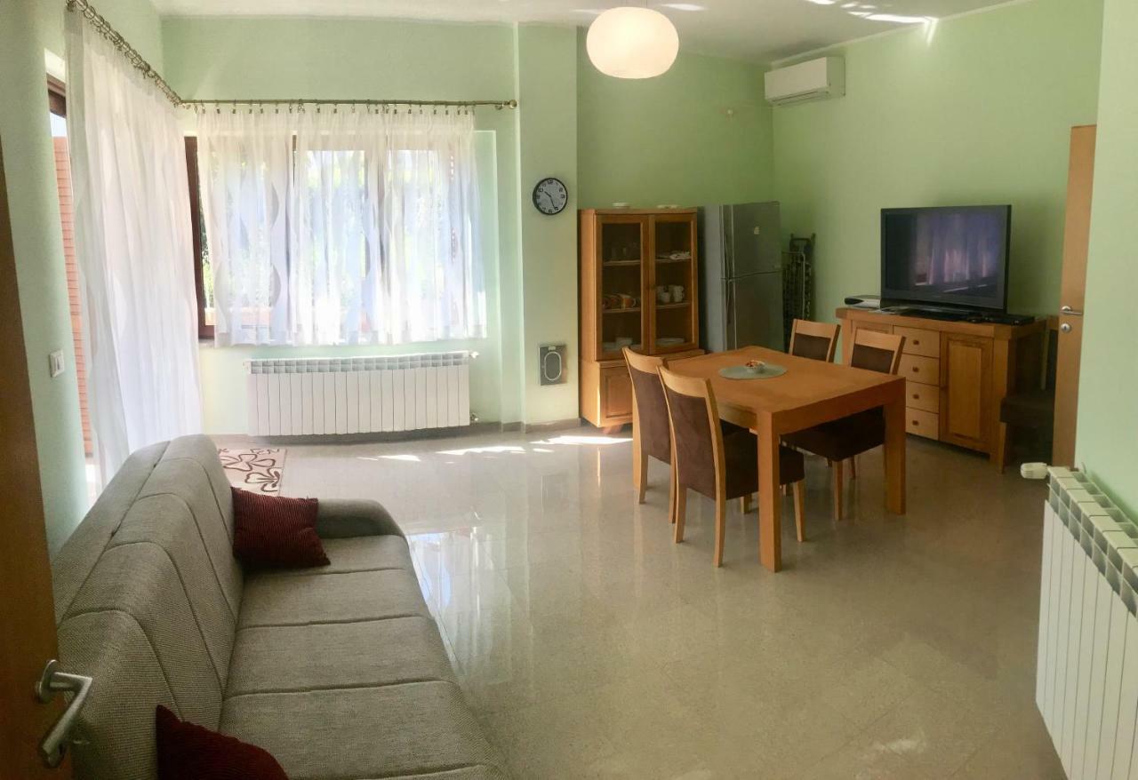Stoja Apartment 普拉 外观 照片