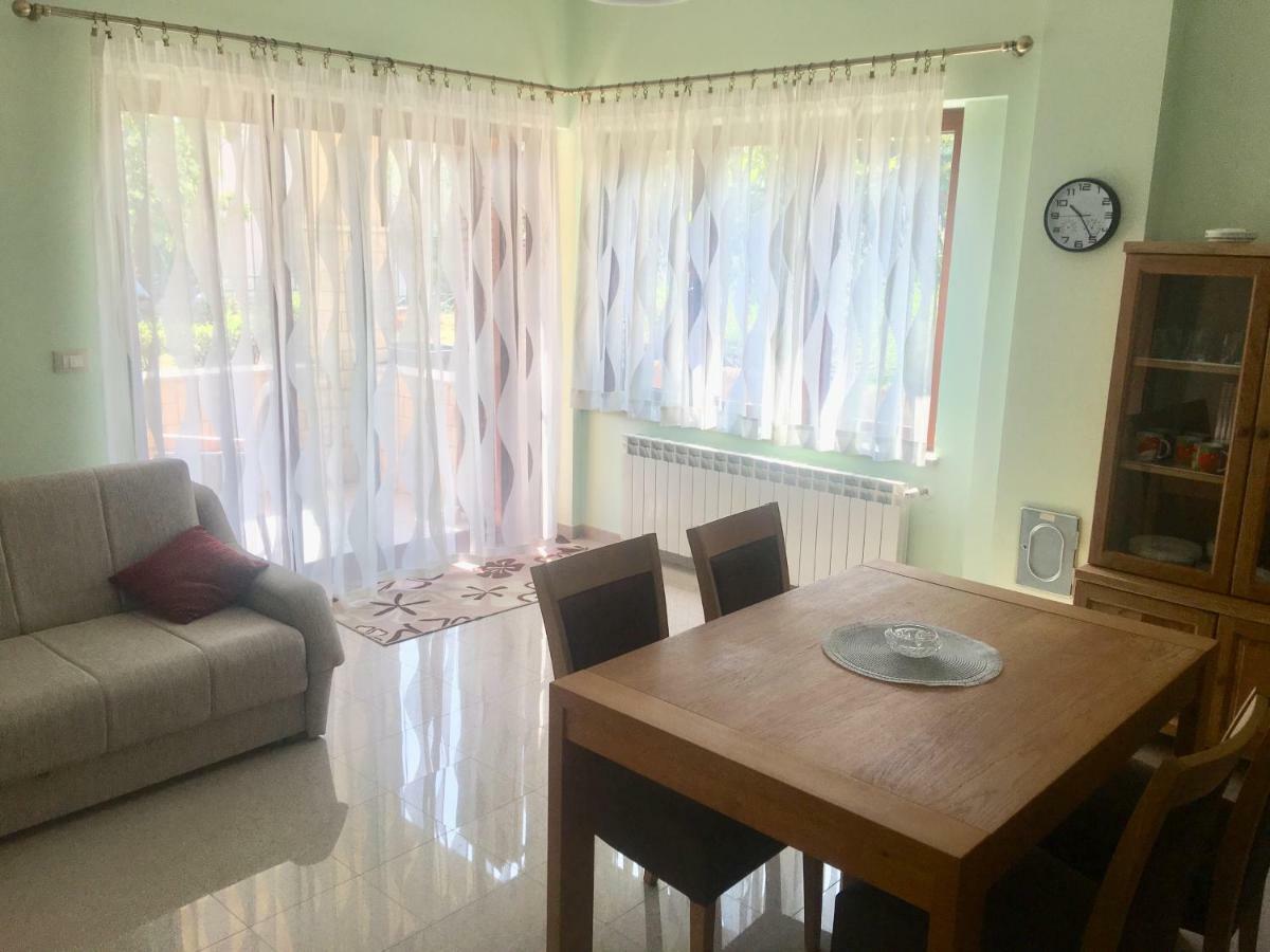 Stoja Apartment 普拉 外观 照片